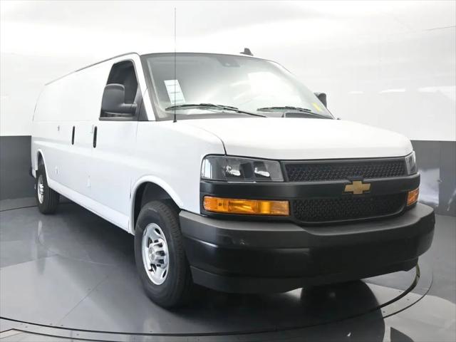 2025 Chevrolet Express Cargo Van RWD 3500 Extended Wheelbase WT