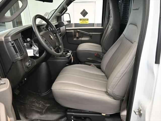 2025 Chevrolet Express Cargo Van RWD 3500 Extended Wheelbase WT