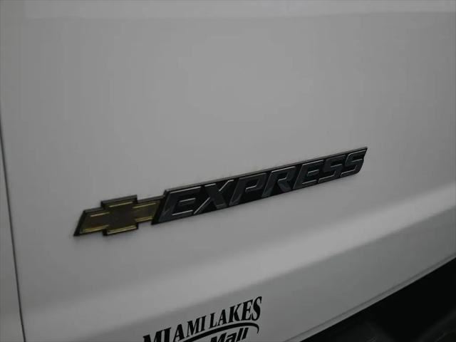 2025 Chevrolet Express Cargo Van RWD 3500 Extended Wheelbase WT