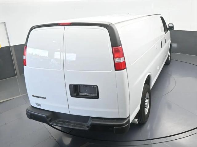 2025 Chevrolet Express Cargo Van RWD 3500 Extended Wheelbase WT
