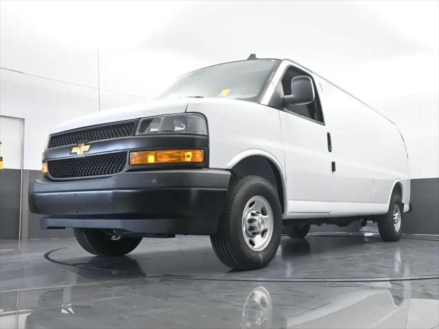 2025 Chevrolet Express Cargo Van RWD 3500 Extended Wheelbase WT