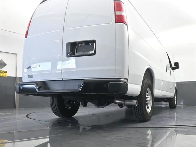 2025 Chevrolet Express Cargo Van RWD 3500 Extended Wheelbase WT