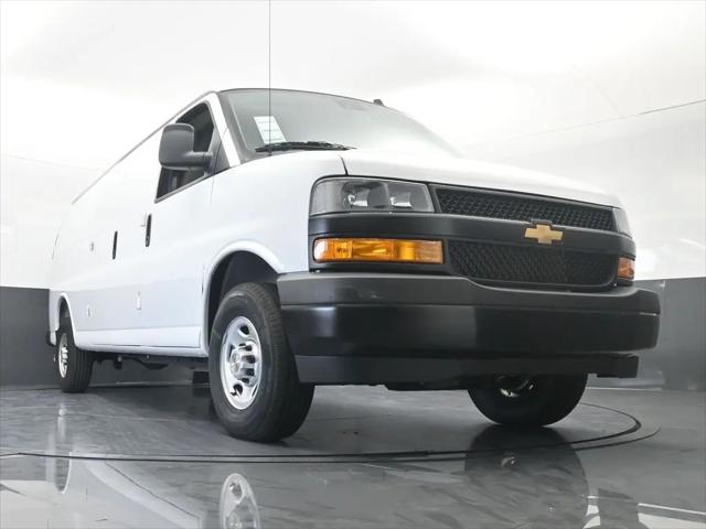 2025 Chevrolet Express Cargo Van RWD 3500 Extended Wheelbase WT