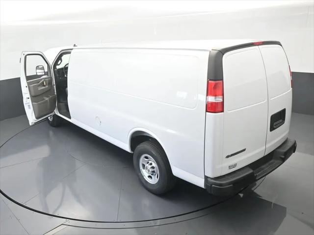 2025 Chevrolet Express Cargo Van RWD 3500 Extended Wheelbase WT