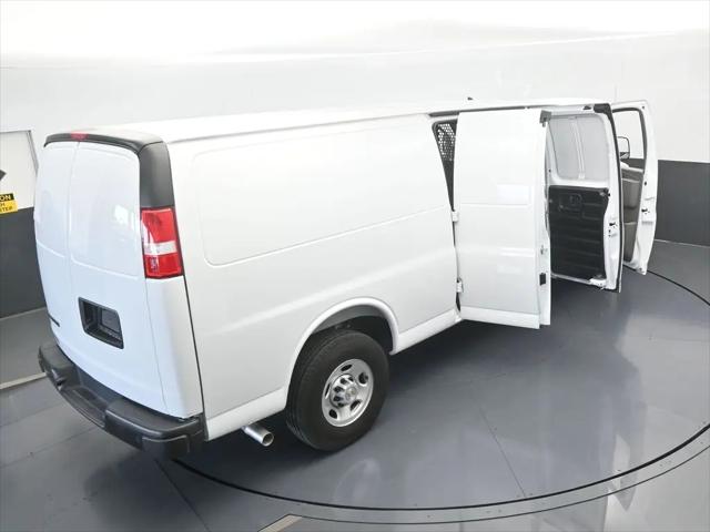 2025 Chevrolet Express Cargo Van RWD 3500 Extended Wheelbase WT