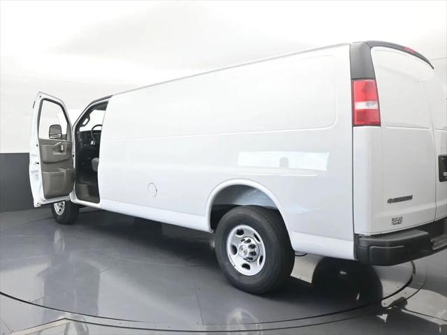 2025 Chevrolet Express Cargo Van RWD 3500 Extended Wheelbase WT