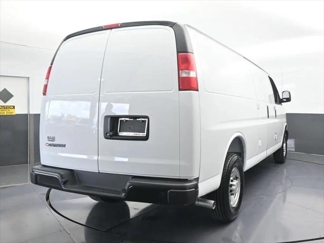 2025 Chevrolet Express Cargo Van RWD 3500 Extended Wheelbase WT