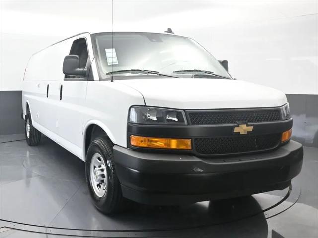 2025 Chevrolet Express Cargo Van RWD 3500 Extended Wheelbase WT