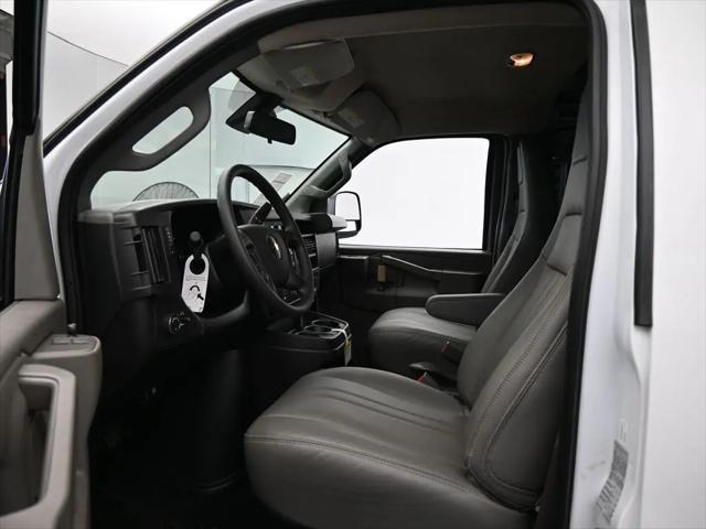 2025 Chevrolet Express Cargo Van RWD 3500 Extended Wheelbase WT