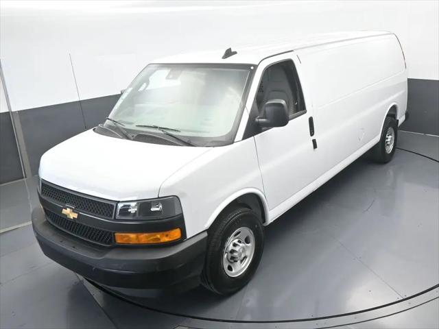 2025 Chevrolet Express Cargo Van RWD 3500 Extended Wheelbase WT