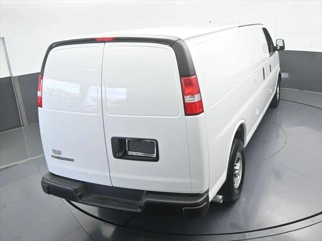 2025 Chevrolet Express Cargo Van RWD 3500 Extended Wheelbase WT