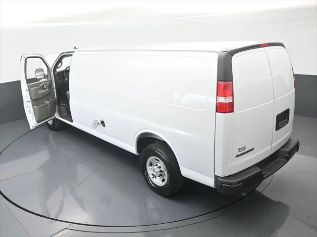 2025 Chevrolet Express Cargo Van RWD 3500 Extended Wheelbase WT