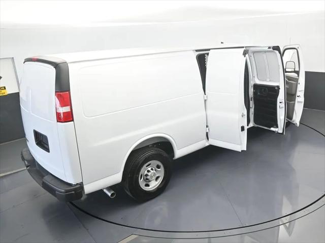 2025 Chevrolet Express Cargo Van RWD 3500 Extended Wheelbase WT