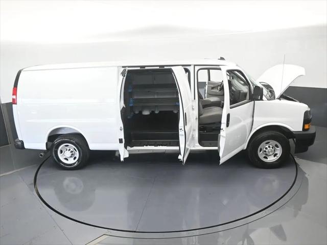 2025 Chevrolet Express Cargo Van RWD 3500 Extended Wheelbase WT