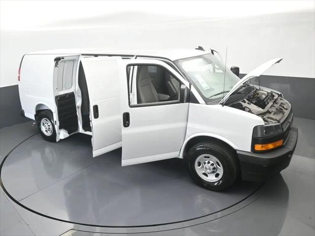 2025 Chevrolet Express Cargo Van RWD 3500 Extended Wheelbase WT