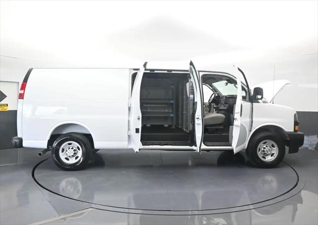 2025 Chevrolet Express Cargo Van RWD 3500 Extended Wheelbase WT