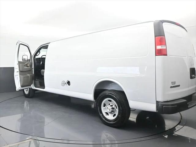 2025 Chevrolet Express Cargo Van RWD 3500 Extended Wheelbase WT