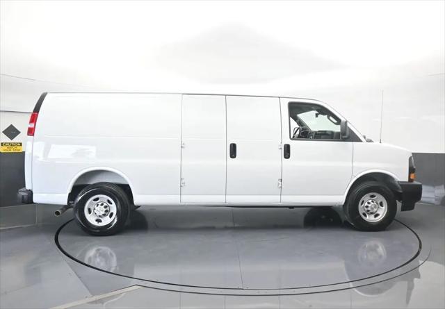 2025 Chevrolet Express Cargo Van RWD 3500 Extended Wheelbase WT