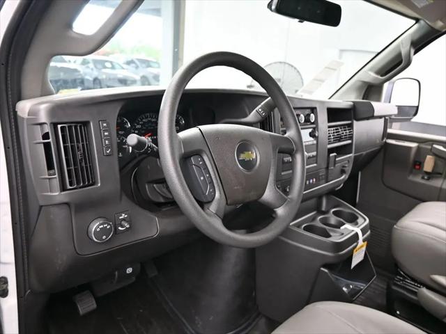 2025 Chevrolet Express Cargo Van RWD 3500 Extended Wheelbase WT