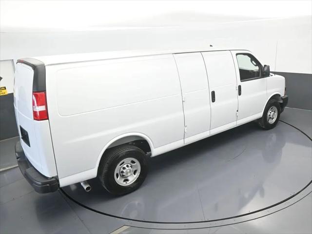 2025 Chevrolet Express Cargo Van RWD 3500 Extended Wheelbase WT