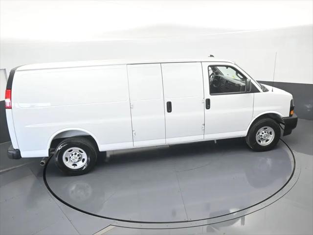 2025 Chevrolet Express Cargo Van RWD 3500 Extended Wheelbase WT