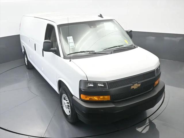 2025 Chevrolet Express Cargo Van RWD 3500 Extended Wheelbase WT