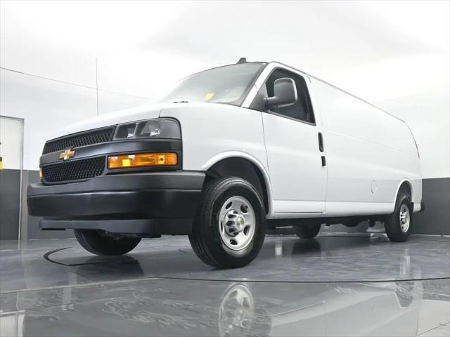 2025 Chevrolet Express Cargo Van RWD 3500 Extended Wheelbase WT