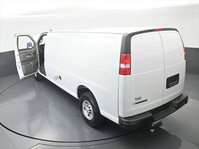 2025 Chevrolet Express Cargo Van RWD 3500 Extended Wheelbase WT