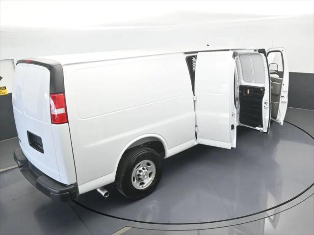 2025 Chevrolet Express Cargo Van RWD 3500 Extended Wheelbase WT