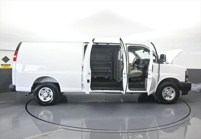 2025 Chevrolet Express Cargo Van RWD 3500 Extended Wheelbase WT