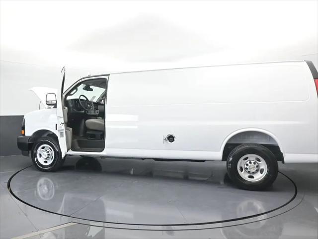 2025 Chevrolet Express Cargo Van RWD 3500 Extended Wheelbase WT