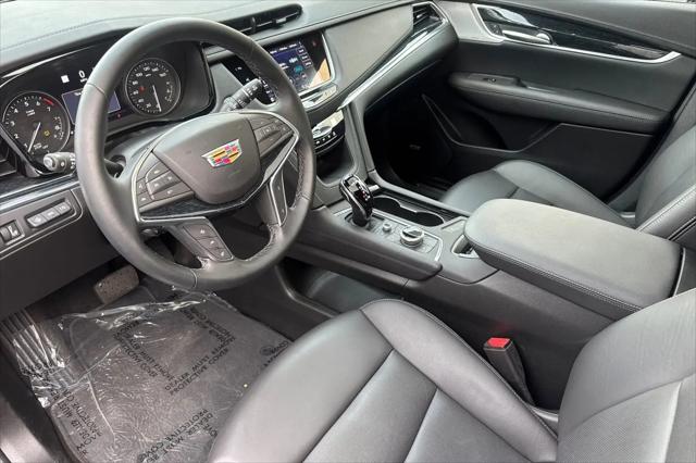 2025 Cadillac XT5 FWD Premium Luxury