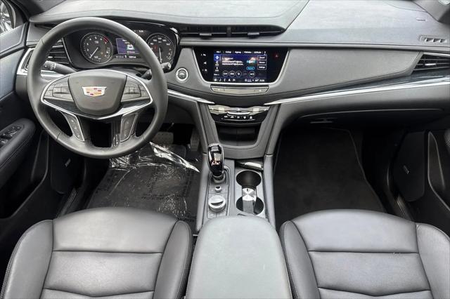 2025 Cadillac XT5 FWD Premium Luxury