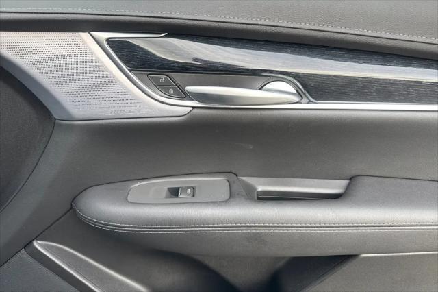 2025 Cadillac XT5 FWD Premium Luxury