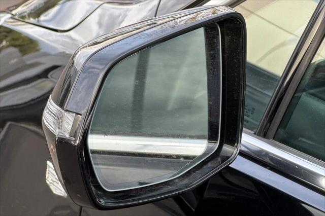 2025 Cadillac XT5 FWD Premium Luxury