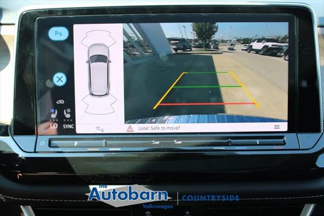 2026 Volkswagen Atlas SE with Technology