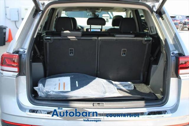 2026 Volkswagen Atlas SE with Technology