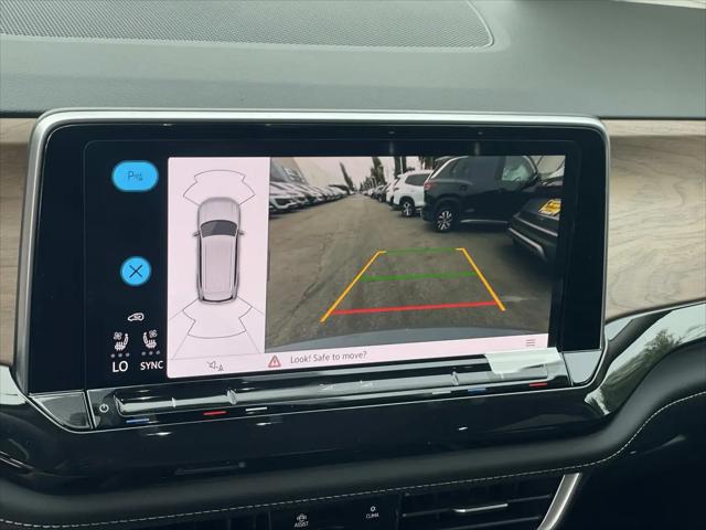2026 Volkswagen Atlas SE with Technology