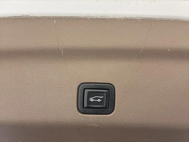 2022 GMC Yukon 4WD Denali