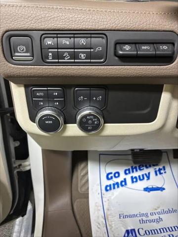 2022 GMC Yukon 4WD Denali