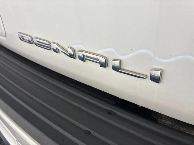 2022 GMC Yukon 4WD Denali