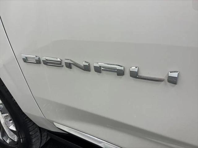 2022 GMC Yukon 4WD Denali