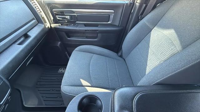 2024 Ram 1500 Classic Warlock Crew Cab 4x4 5'7" Box