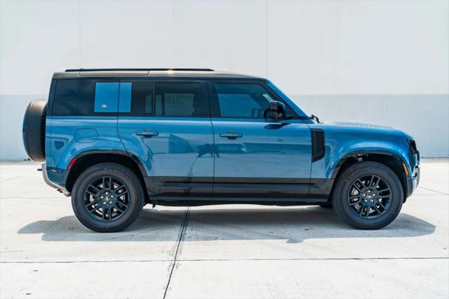 2022 Land Rover Defender 110 X-Dynamic SE