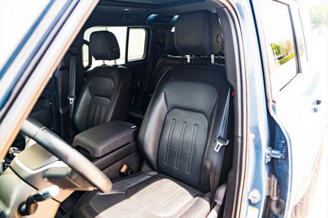 2022 Land Rover Defender 110 X-Dynamic SE