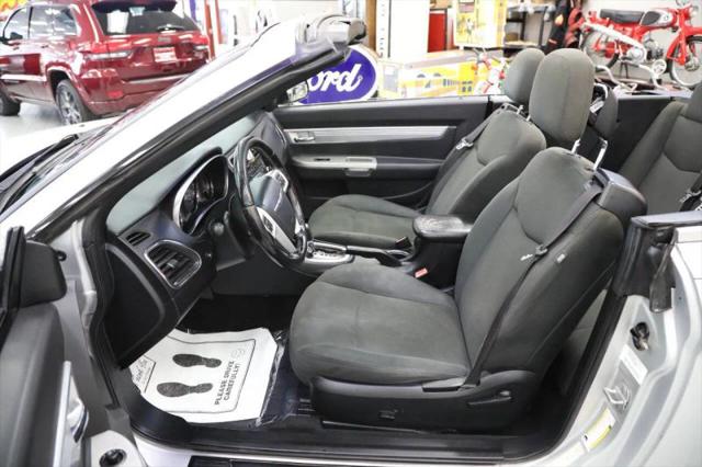 2011 Chrysler 200 Touring