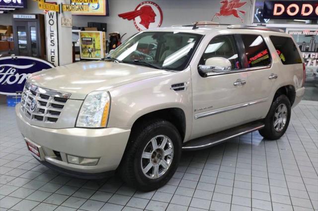2007 Cadillac Escalade Standard