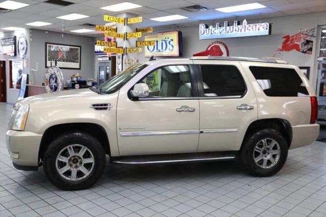 2007 Cadillac Escalade Standard