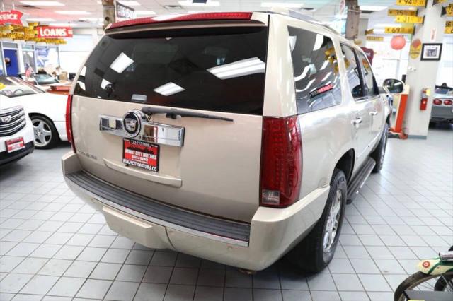 2007 Cadillac Escalade Standard