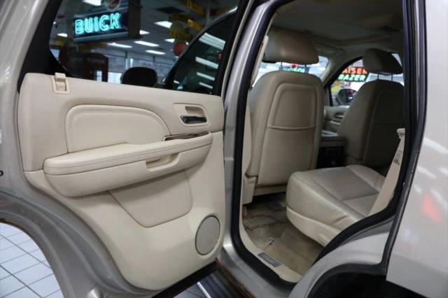 2007 Cadillac Escalade Standard